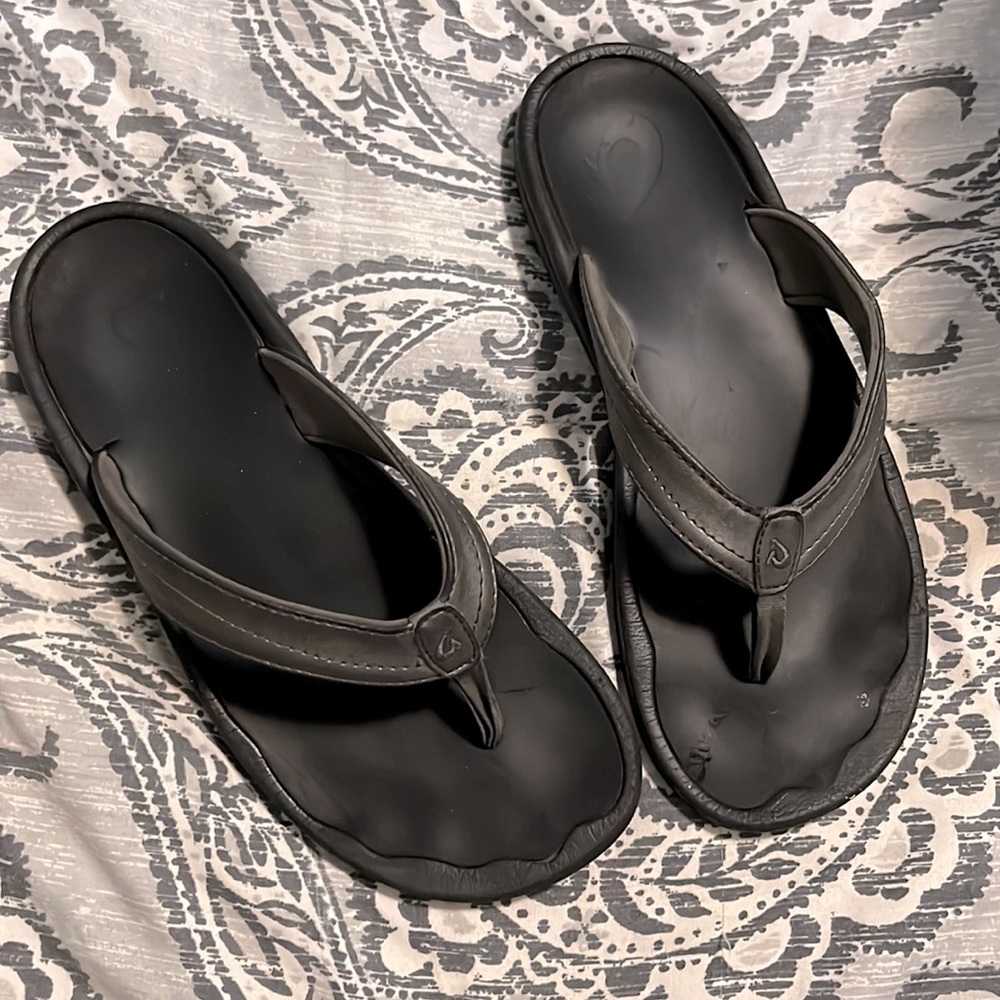 OluKai Sandals Flip Flops Women’s Size 8
